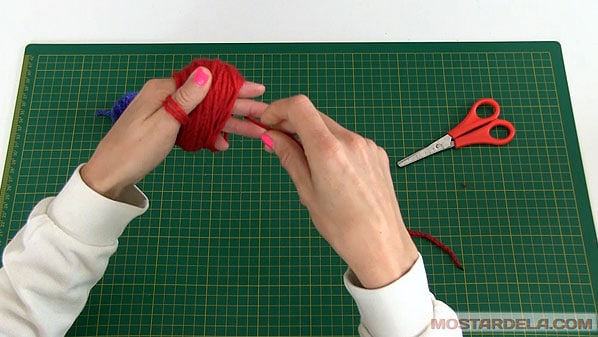 pompom_de_la.Still004