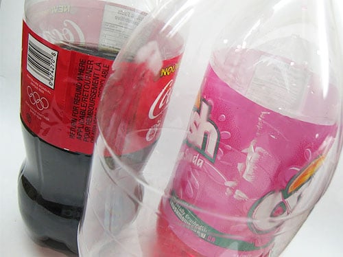 mosntro-das-guloseimas-com-garrafa-pet-1