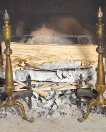 como-fazer-fogo-na-lareira-003